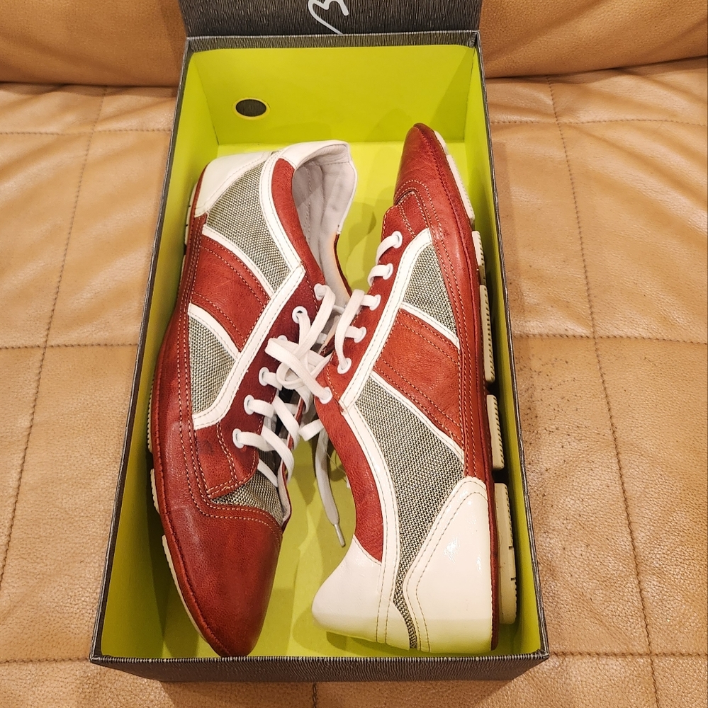 Bacco Bucci Red and White Sneakers Retro-Inspired Design - Picture 2 of 7
